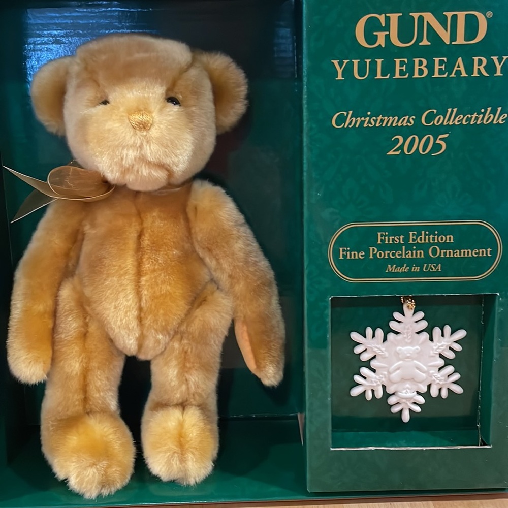 NWT 2005 Gund Yulebeary Christmas Collectible- Honey Bear w/1st edition ornament